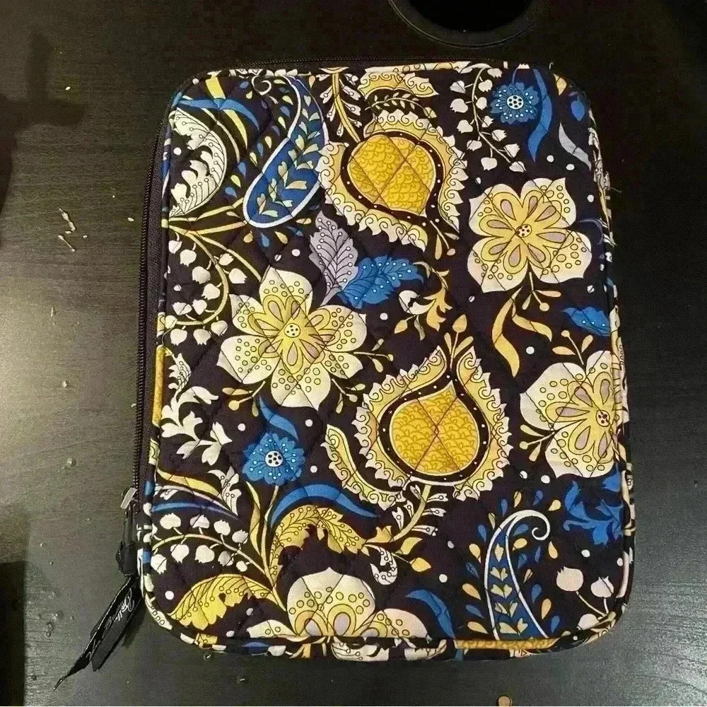 Vera Bradley Case